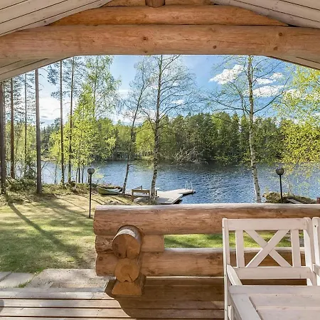 Holiday Hiidenkivi Сasa de vacaciones Huuhanaho